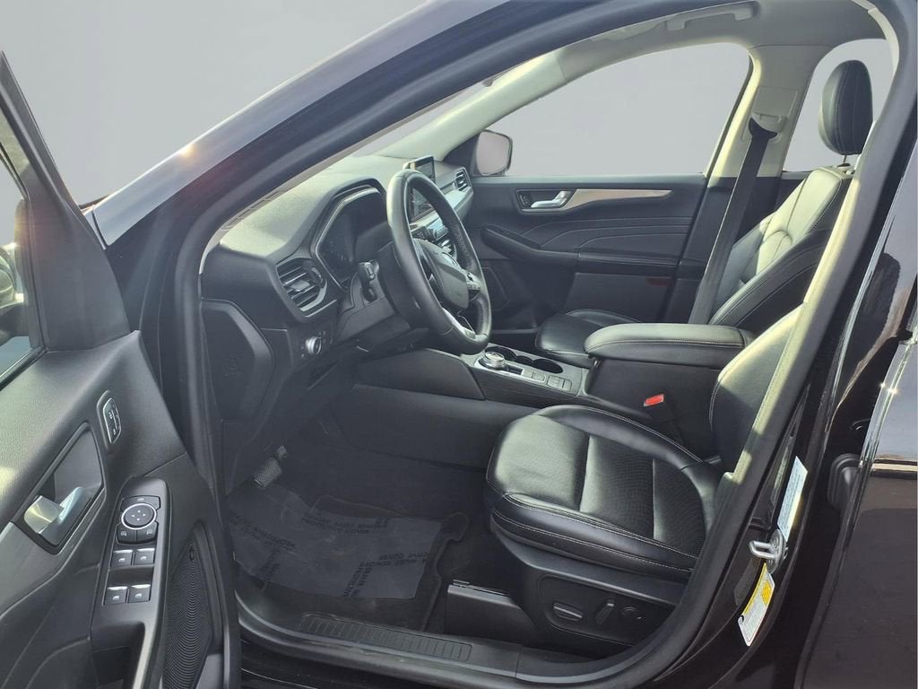 2021 Ford Escape Titanium Hybrid