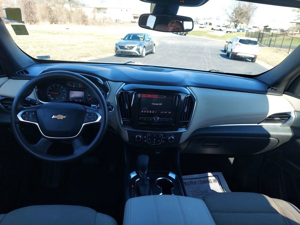 2022 Chevrolet Traverse LS