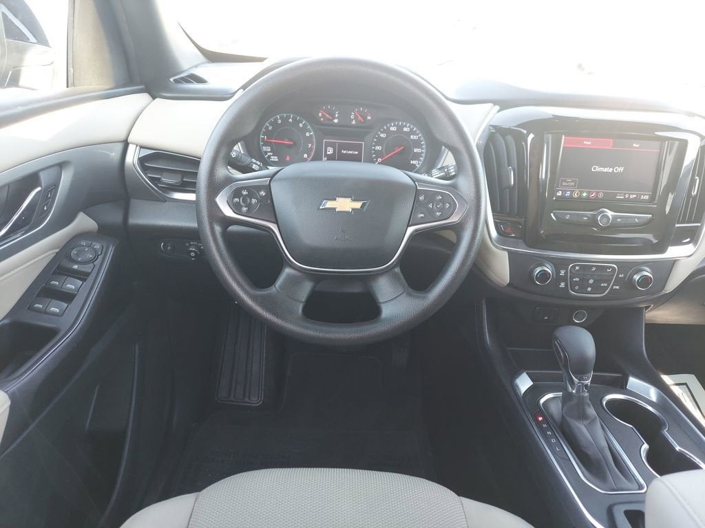2022 Chevrolet Traverse LS