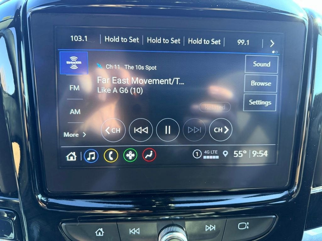 2023 Chevrolet Traverse LT Leather