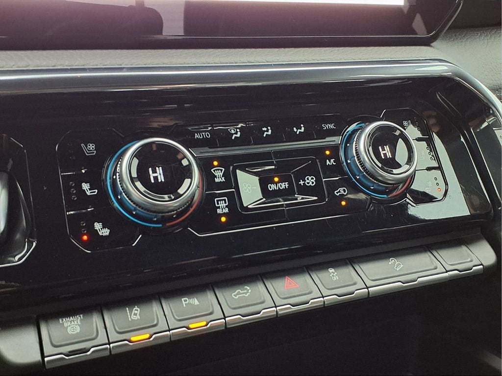 2025 GMC Sierra 2500 HD Denali