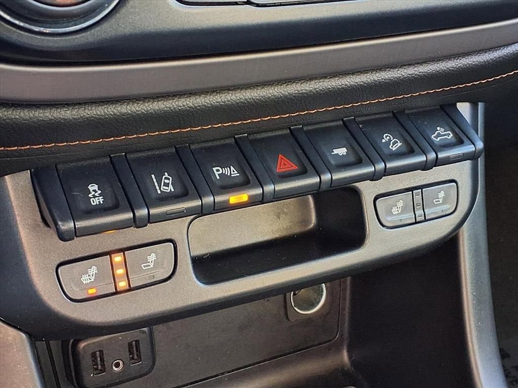 2021 GMC Canyon AT4 - Leather