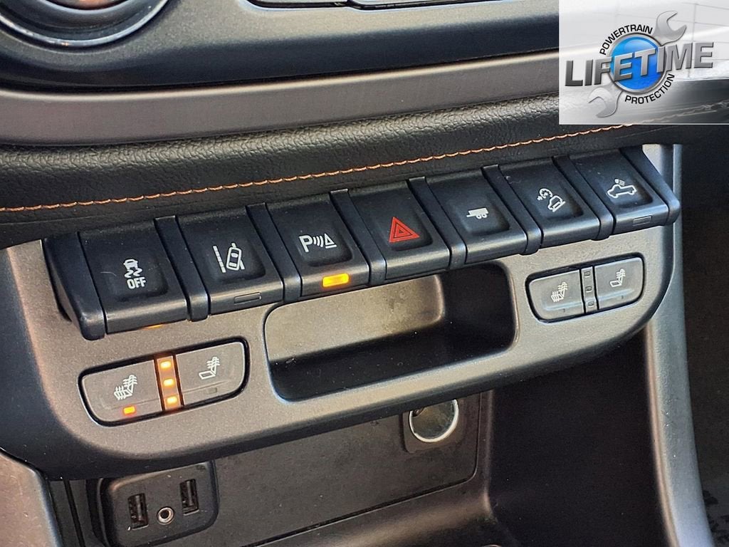 2021 GMC Canyon AT4 - Leather