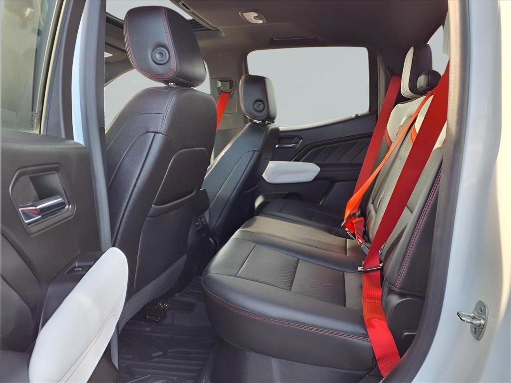 2024 GMC Canyon AT4X