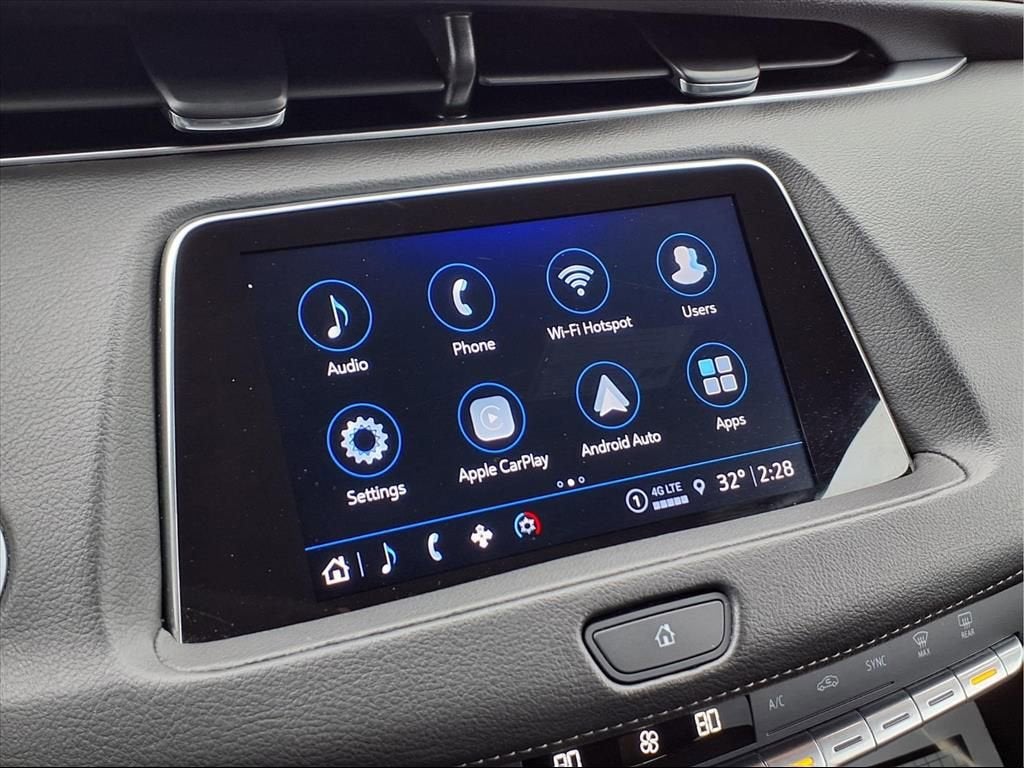 2023 Cadillac XT4 Premium Luxury