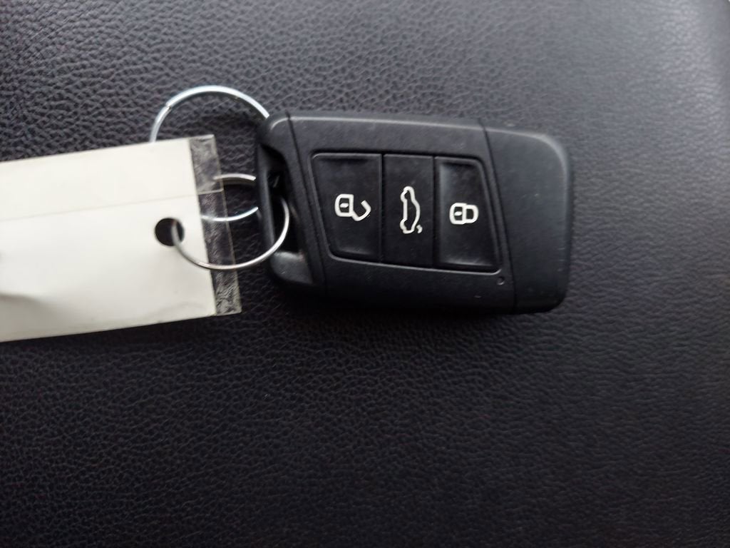 2023 Volkswagen Atlas 2.0T SE