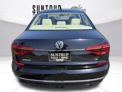 2019 Volkswagen Passat 2.0T SE R-Line