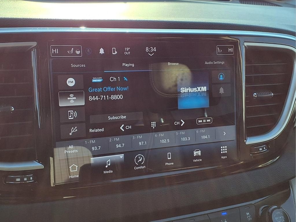 2023 Chrysler Pacifica Touring L