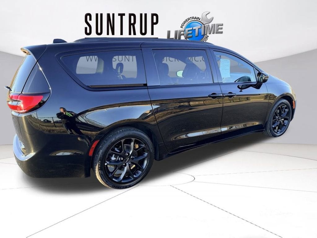 2025 Chrysler Pacifica Limited