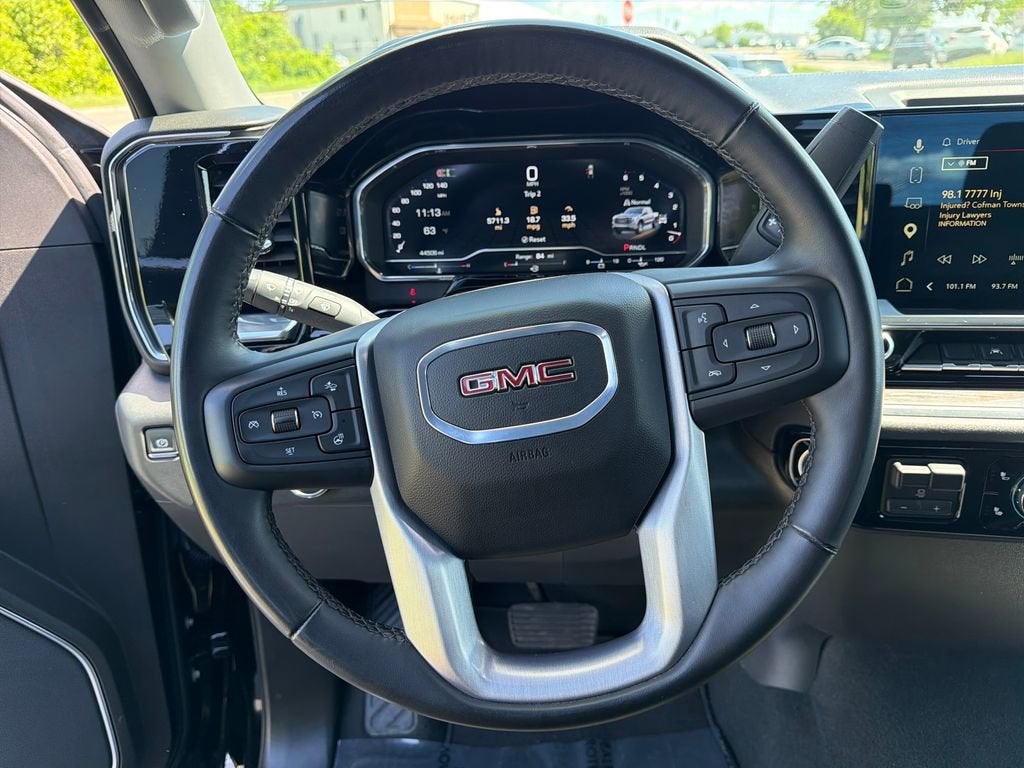 2025 GMC Sierra 1500 SLT
