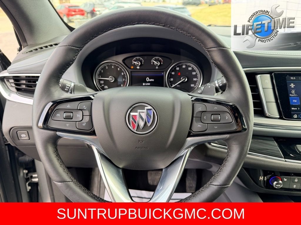 2024 Buick Enclave Essence