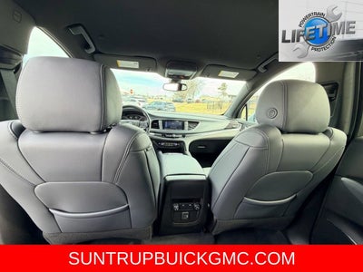 2024 Buick Enclave Essence