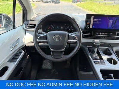 2025 Toyota Sienna XLE