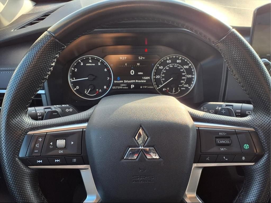 2024 Mitsubishi Outlander SE