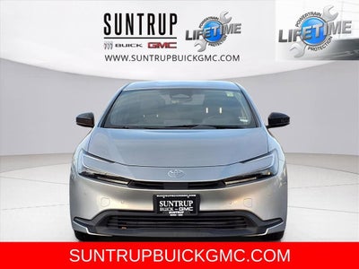 2025 Toyota Prius LE