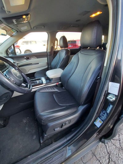 2024 Kia Carnival LX