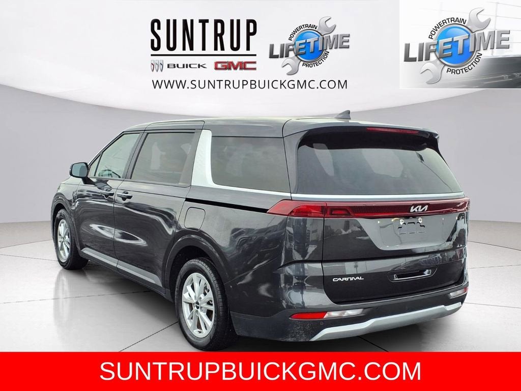 2024 Kia Carnival LX
