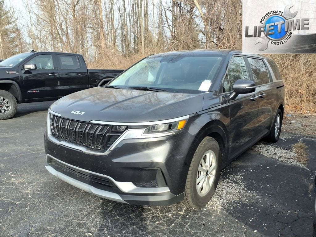 2024 Kia Carnival LX