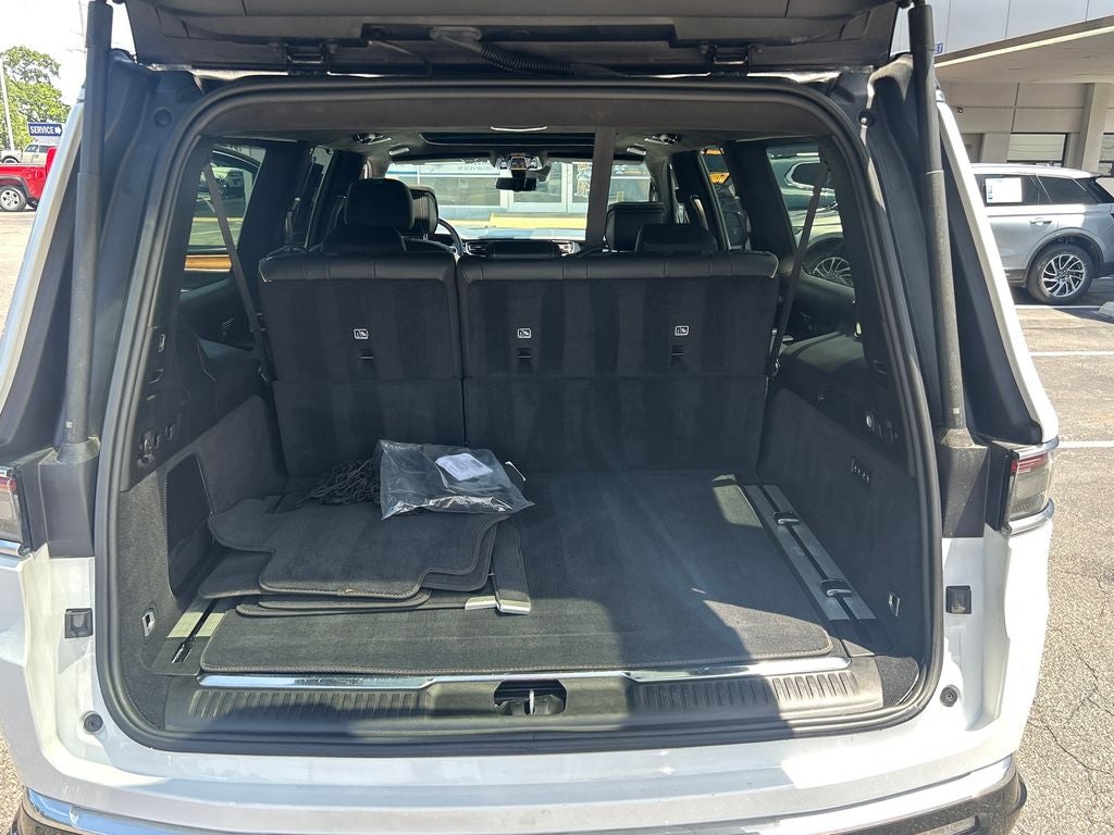 2024 Jeep Grand Wagoneer L Series III
