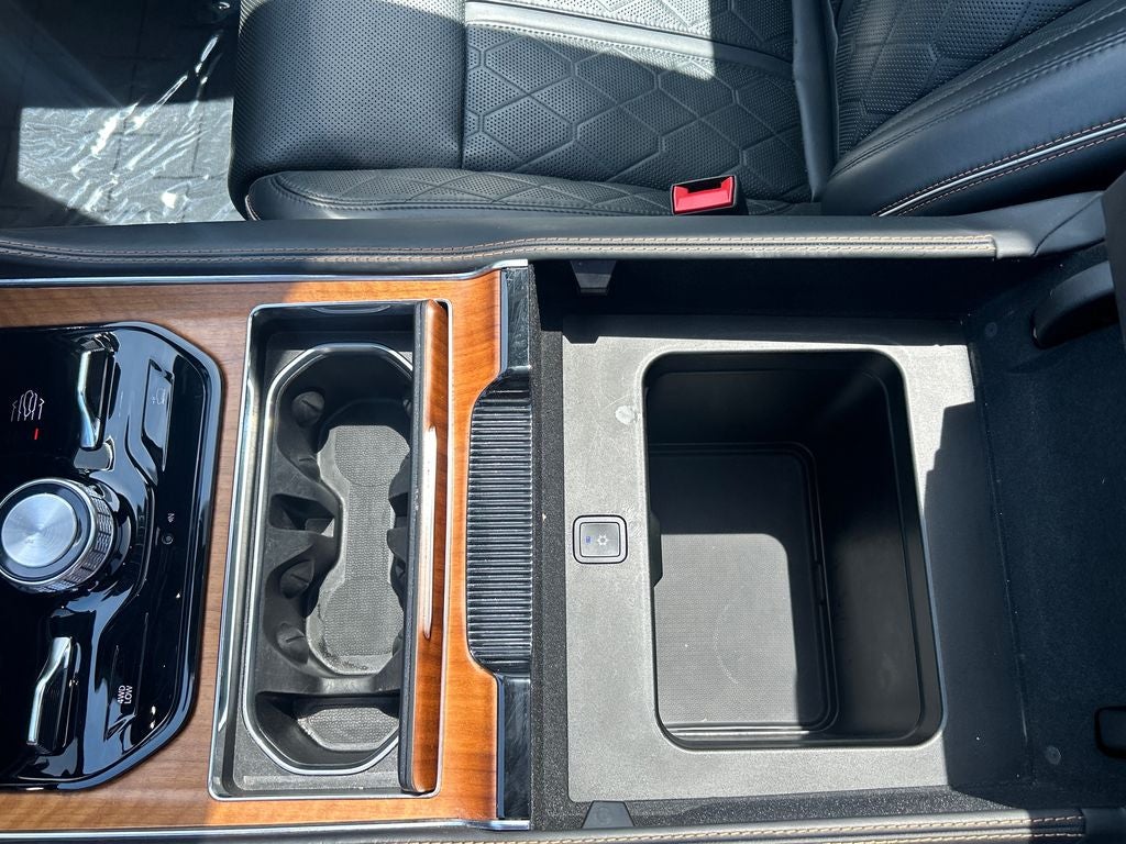 2024 Jeep Grand Wagoneer L Series III