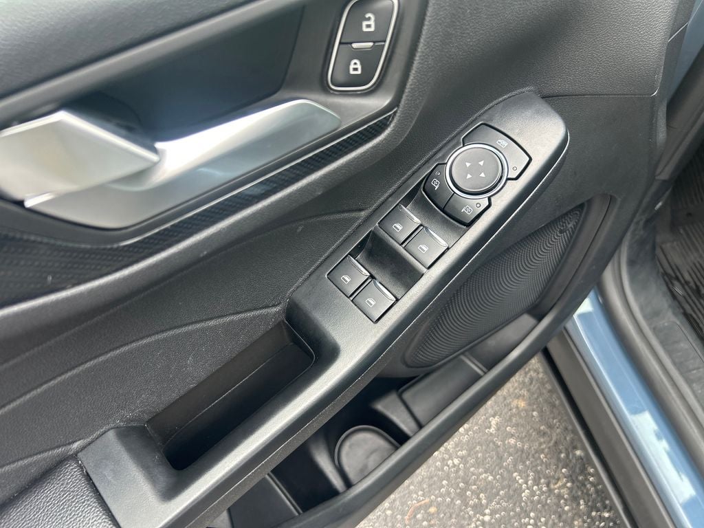 2025 Ford Escape Hybrid ST-Line Select