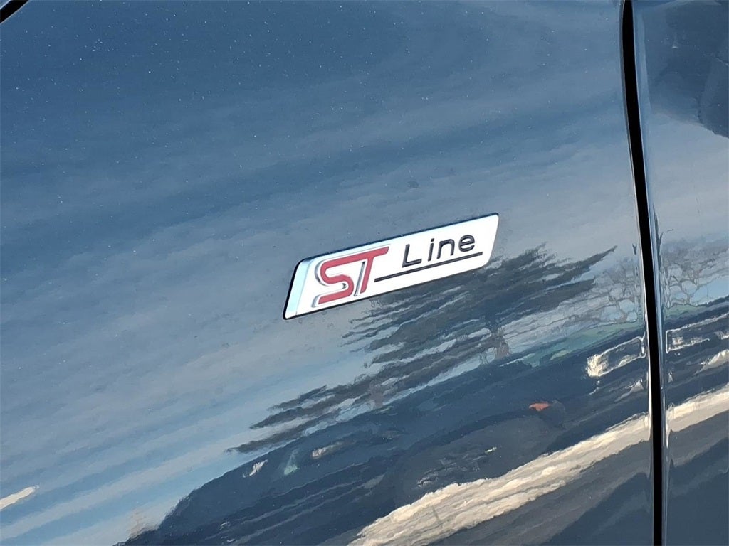 2025 Ford Escape Hybrid ST-Line Select