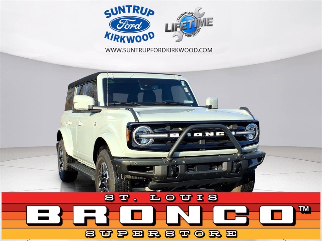 2023 Ford Bronco Outer Banks