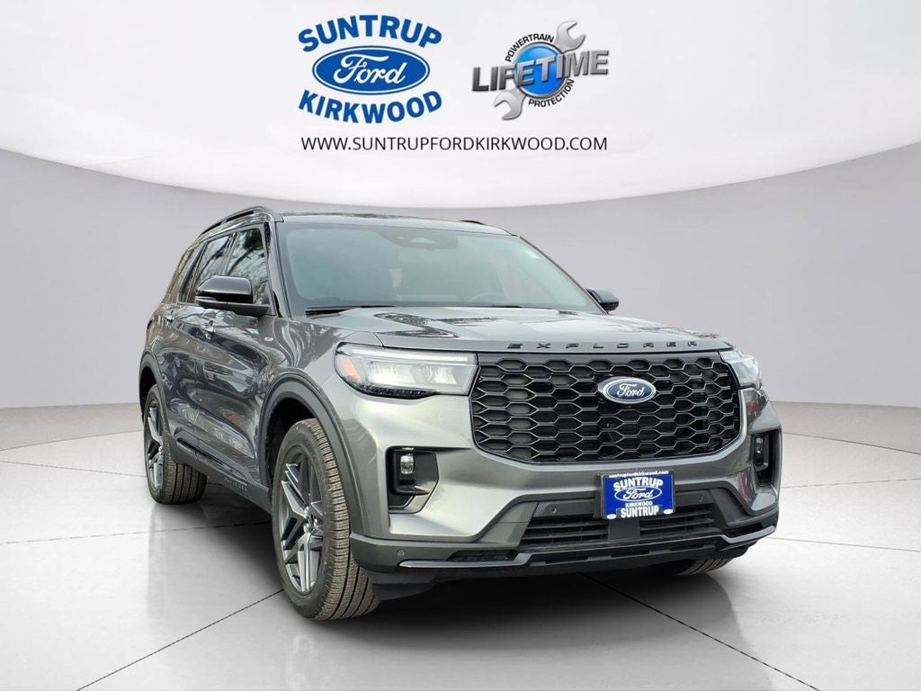 2025 Ford Explorer ST-Line
