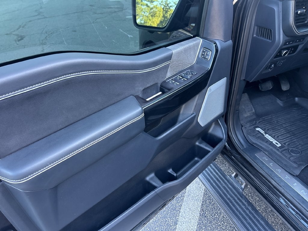 2023 Ford F-150 Lightning Platinum