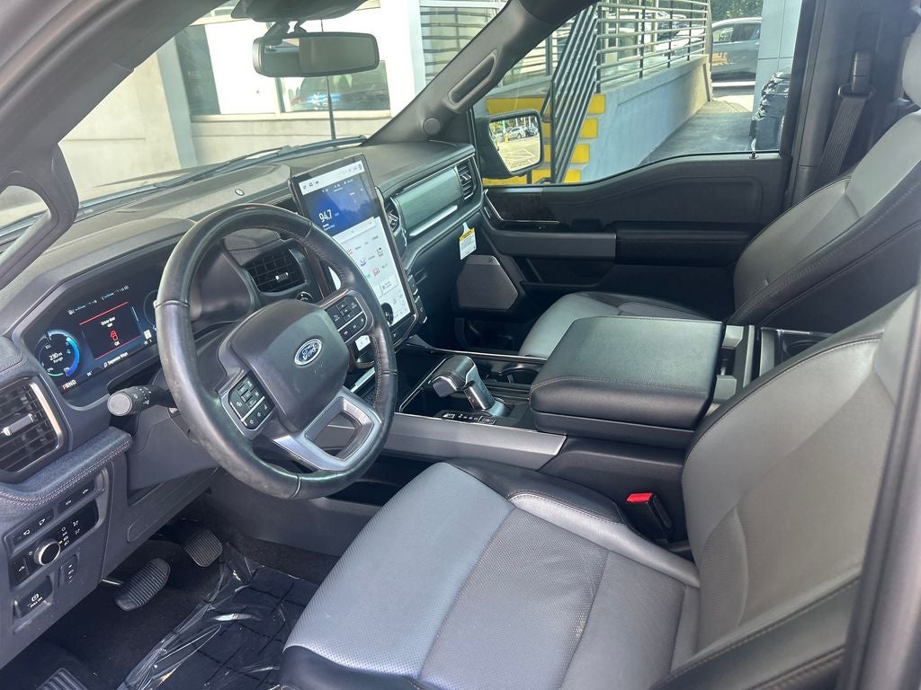 2023 Ford F-150 Lightning Lariat