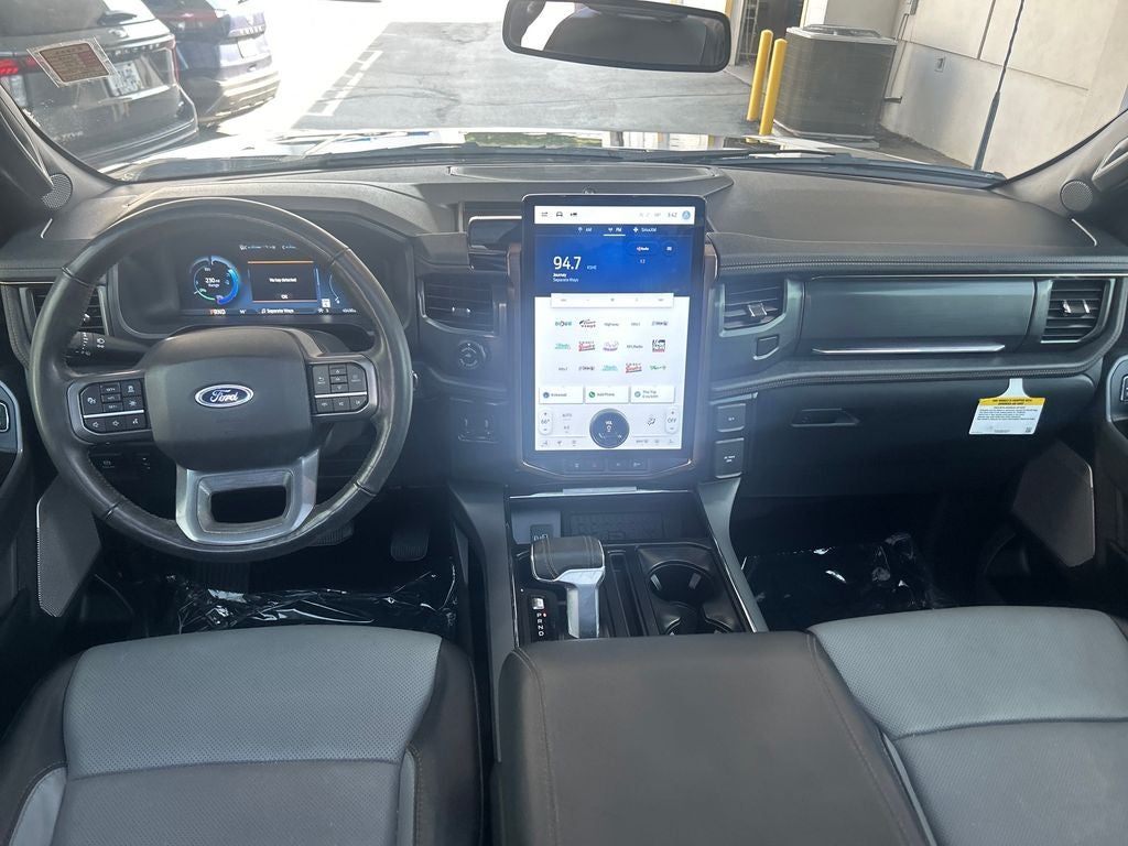 2023 Ford F-150 Lightning Lariat
