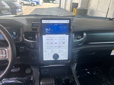 2023 Ford F-150 Lightning Lariat