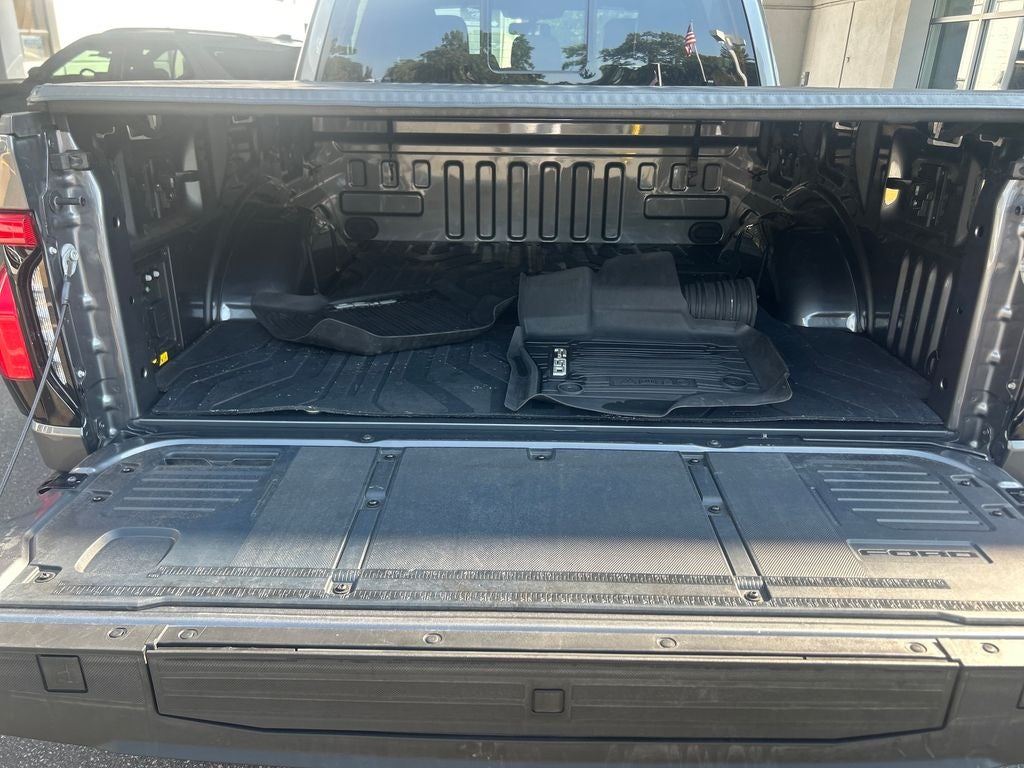 2023 Ford F-150 Lightning Lariat