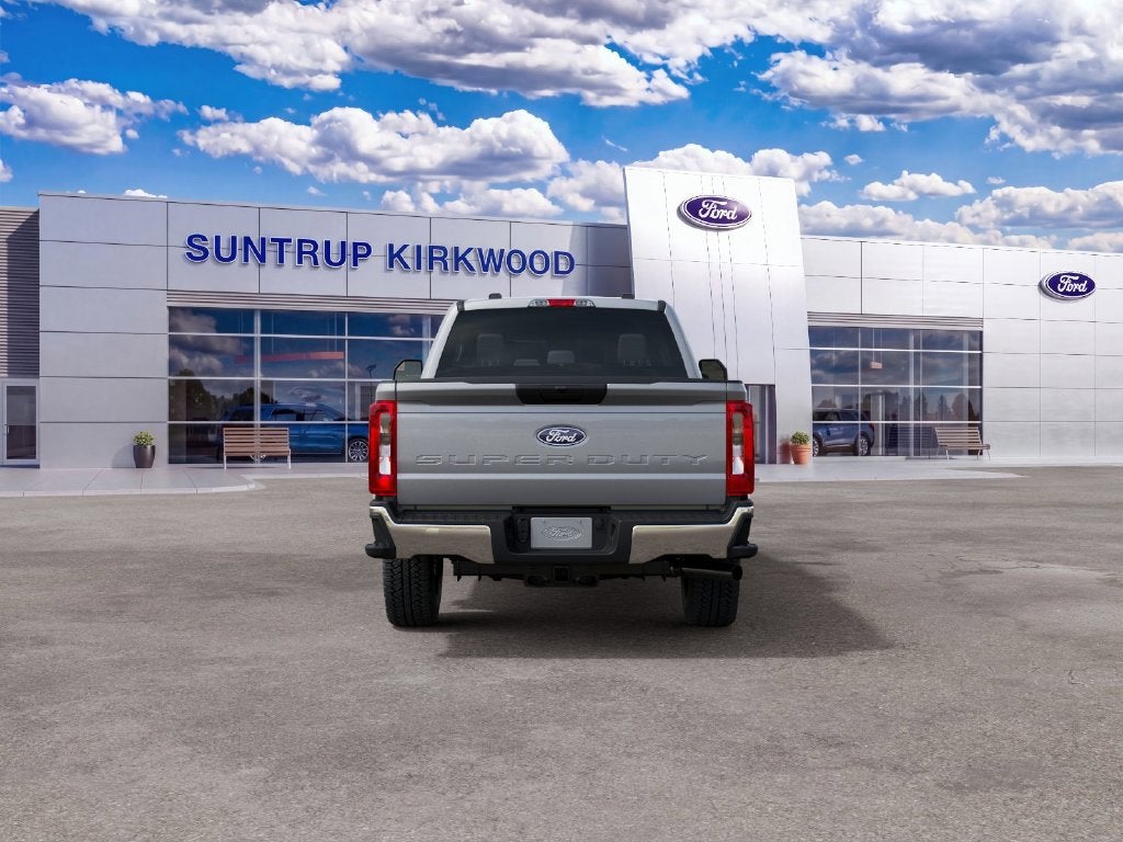 2027 Ford F-350SD XLT