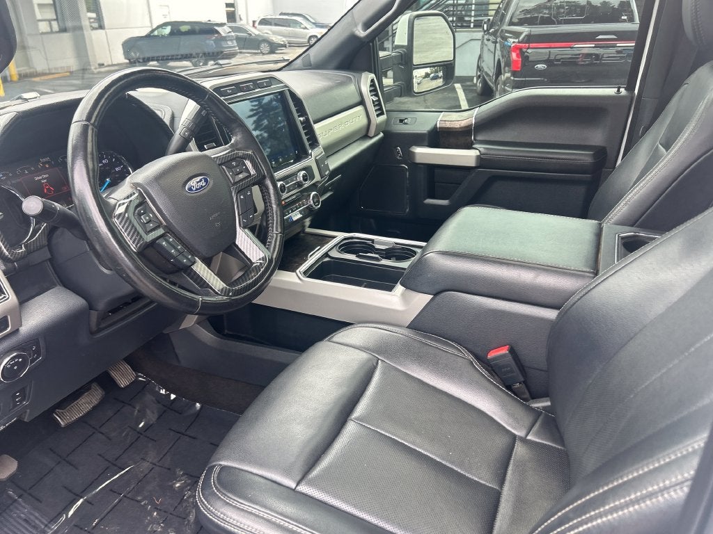 2022 Ford F-350SD Lariat