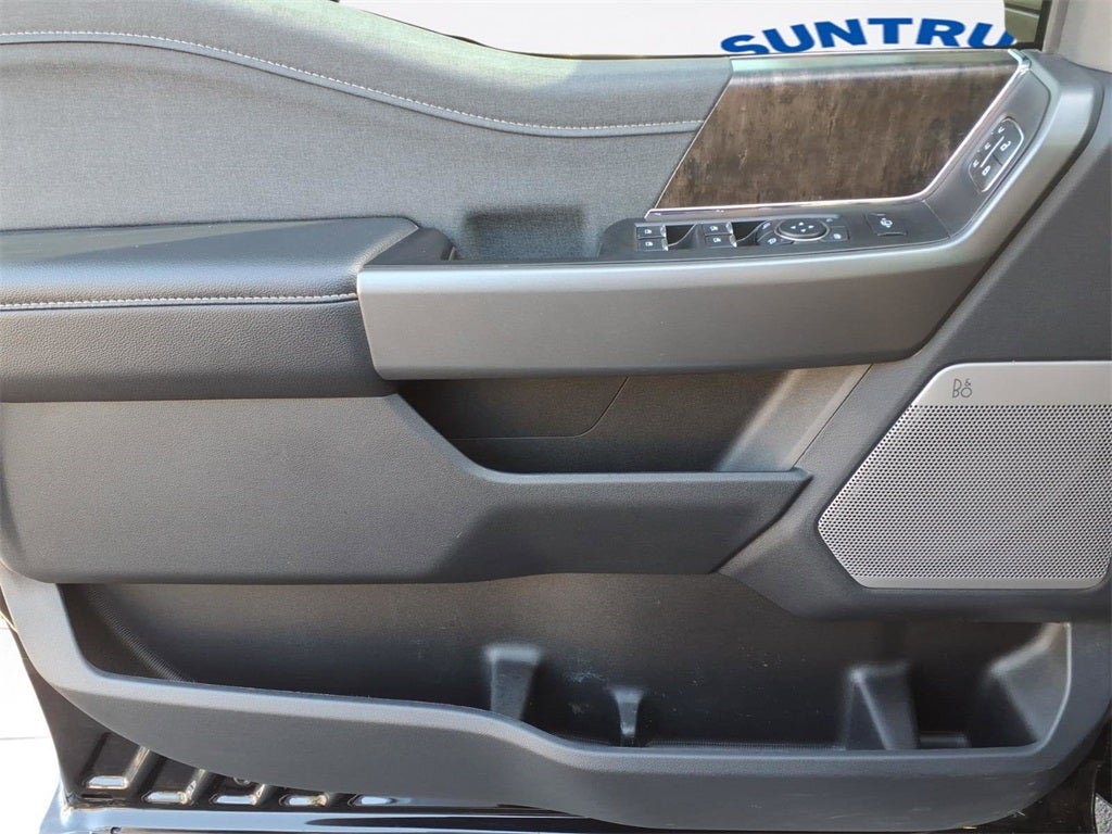 2025 Ford F-350SD Lariat DRW