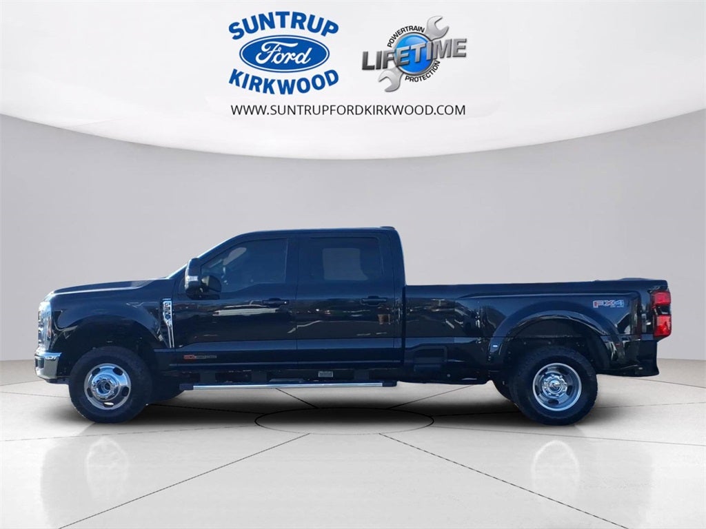 2025 Ford F-350SD Lariat DRW