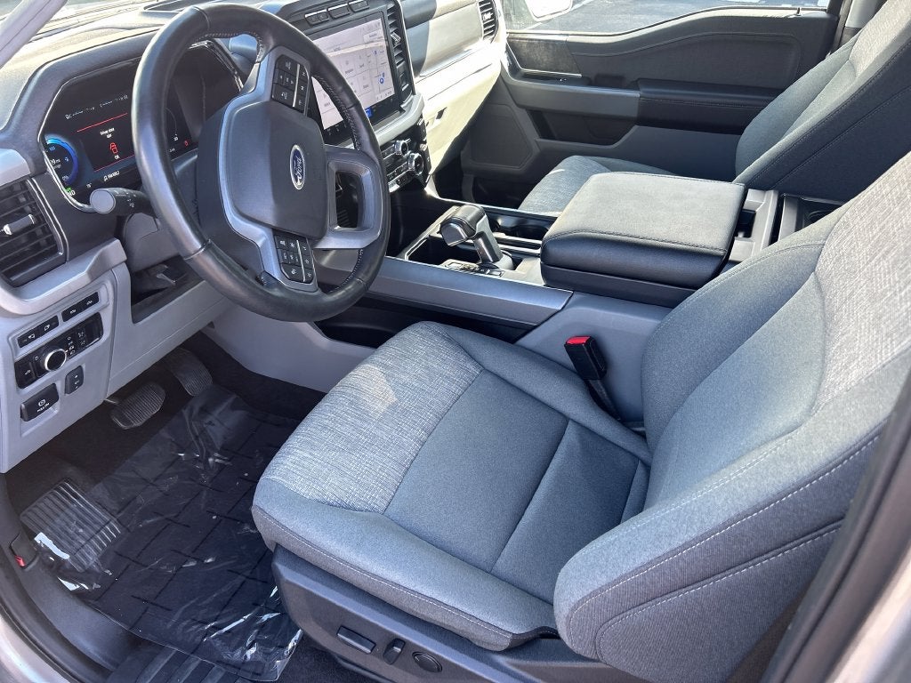 2023 Ford F-150 Lightning XLT
