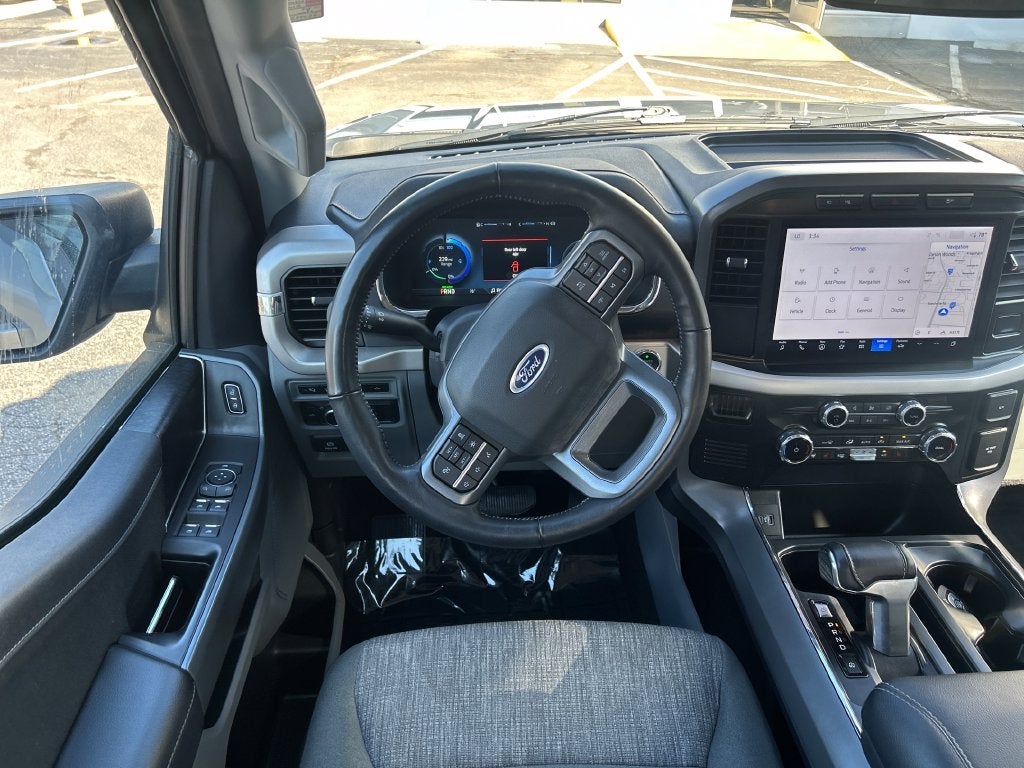 2023 Ford F-150 Lightning XLT