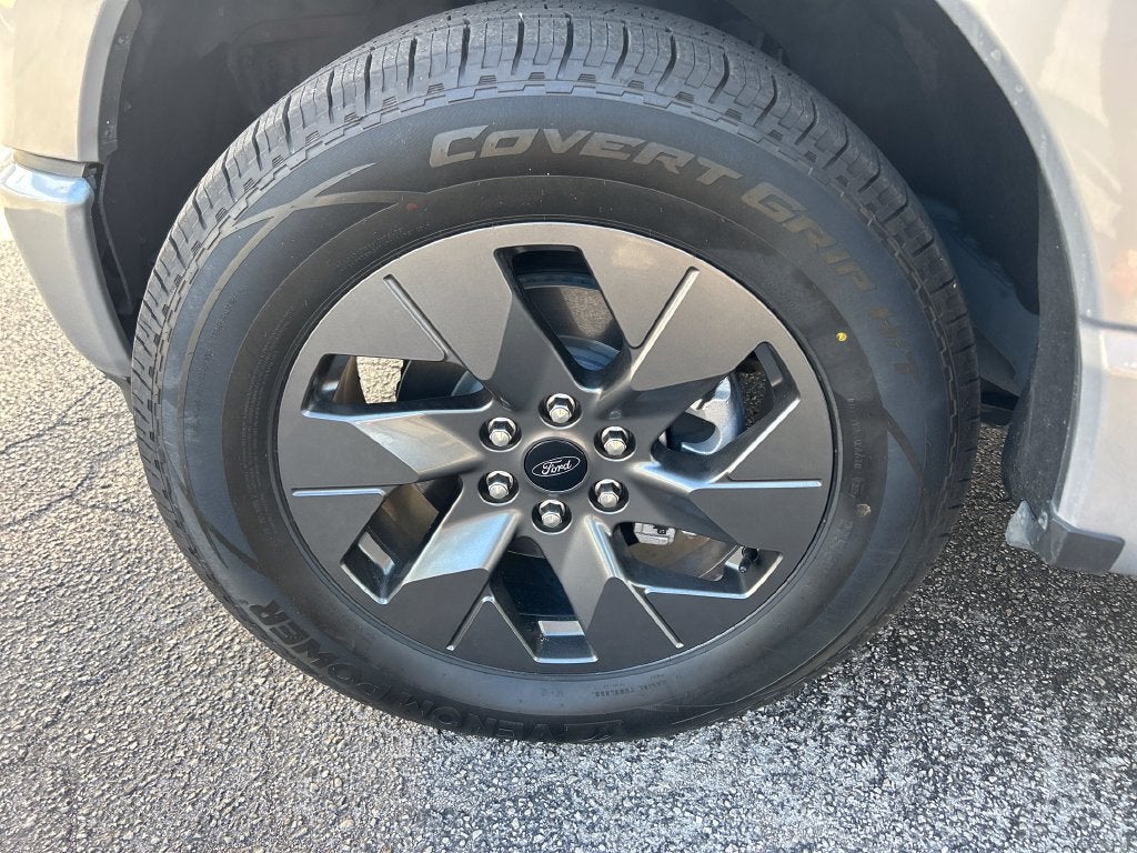 2023 Ford F-150 Lightning XLT