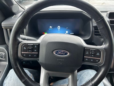 2022 Ford F-150 Lightning Lariat