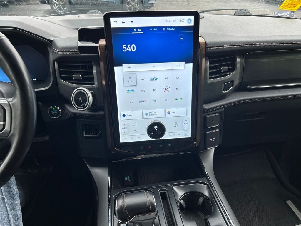 2022 Ford F-150 Lightning Lariat