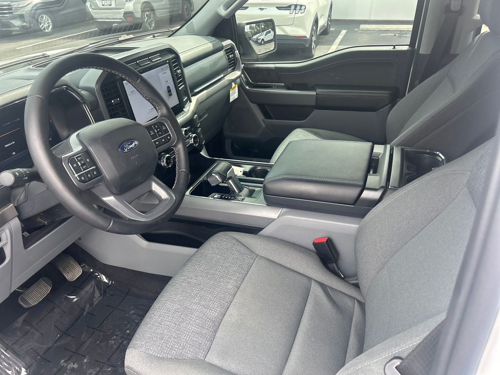 2024 Ford F-150 Lightning XLT