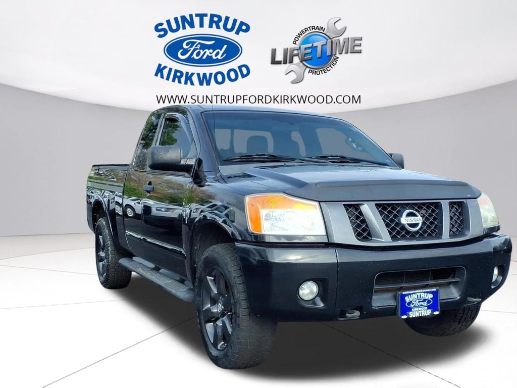 2012 Nissan Titan SV