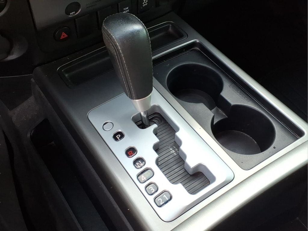 2012 Nissan Titan SV