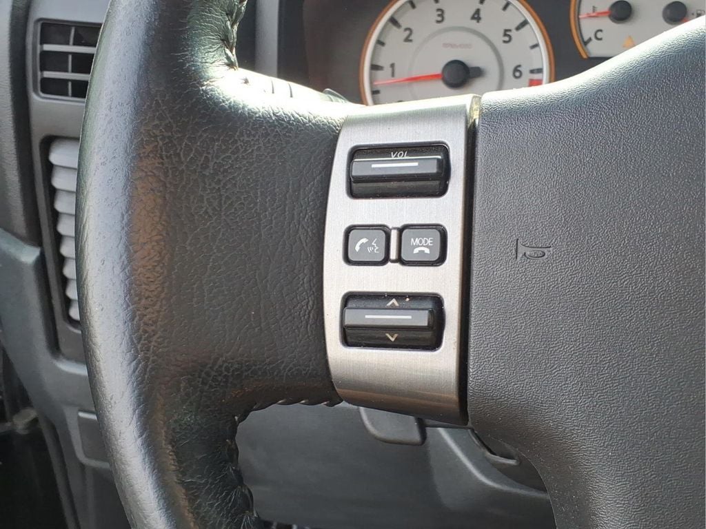 2012 Nissan Titan SV