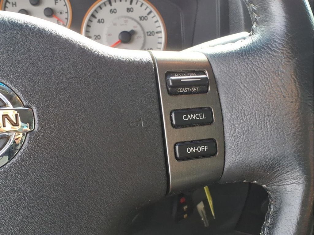 2012 Nissan Titan SV