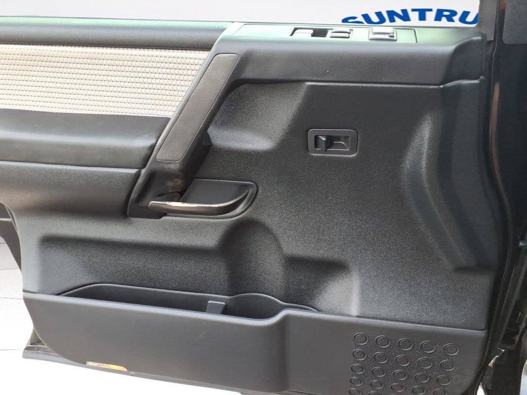 2012 Nissan Titan SV