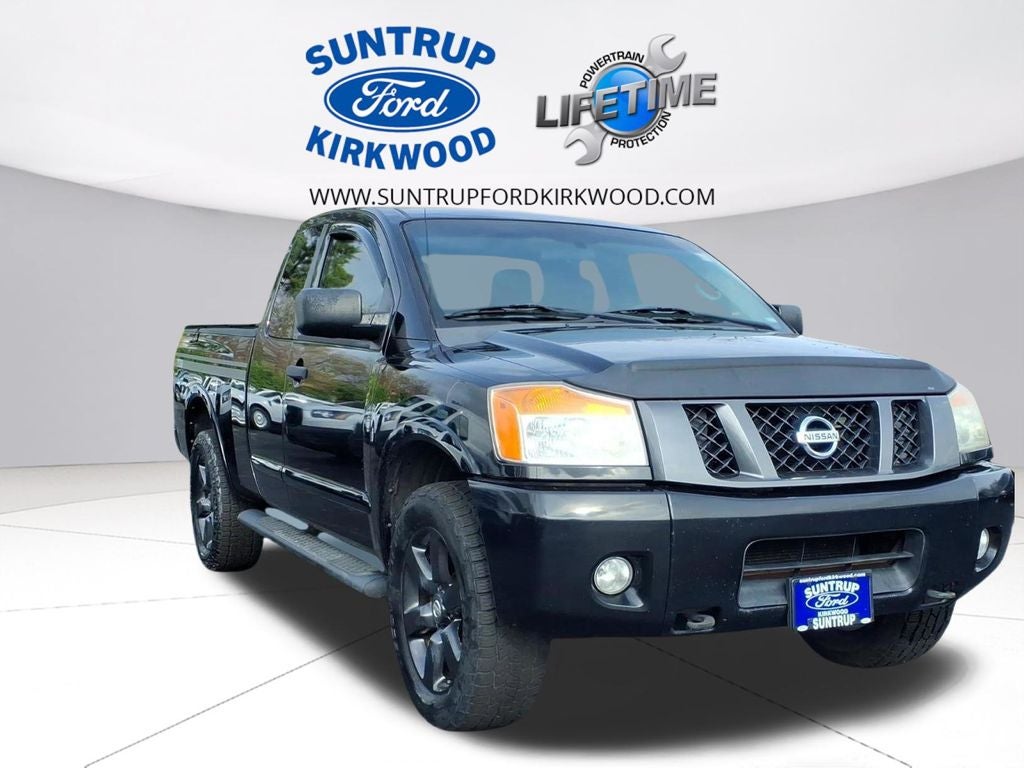 2012 Nissan Titan SV