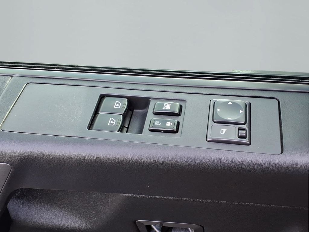 2012 Nissan Titan SV